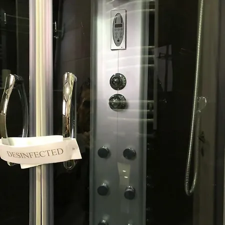 Serban Arenele Romane Marius Nasta Apartamento *