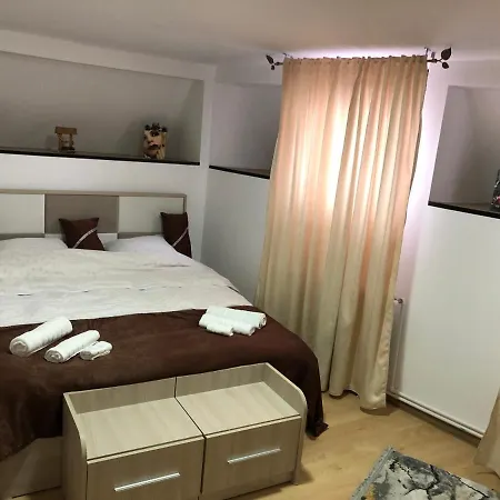Serban Arenele Romane Marius Nasta Apartment *