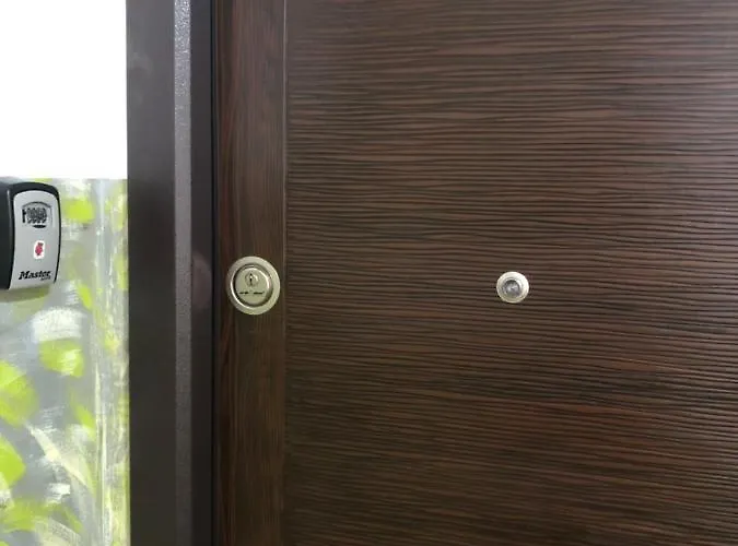 Διαμέρισμα Serban Arenele Romane Marius Nasta